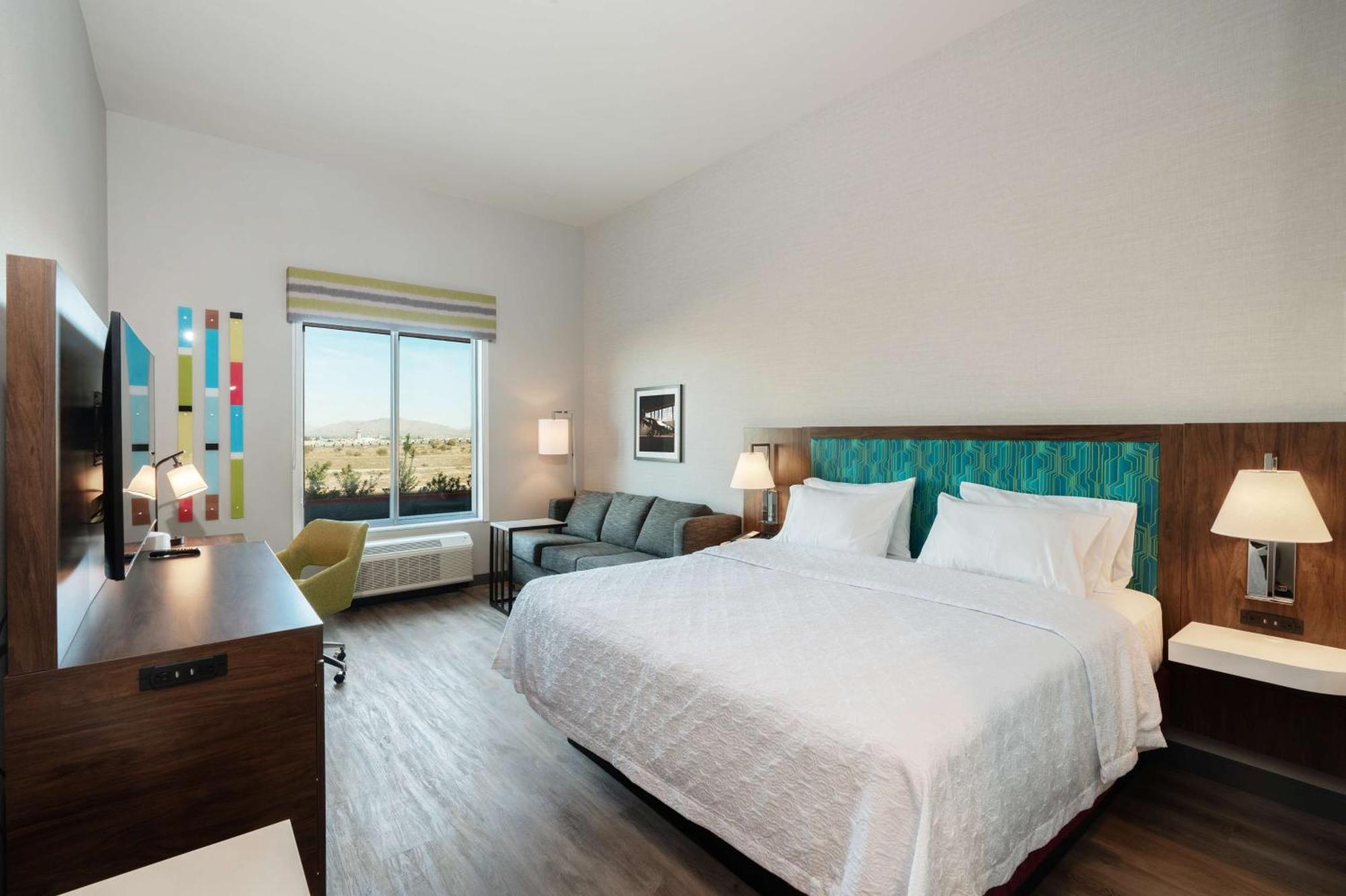 Hampton March Air Force Base, Ca Hotel 3*